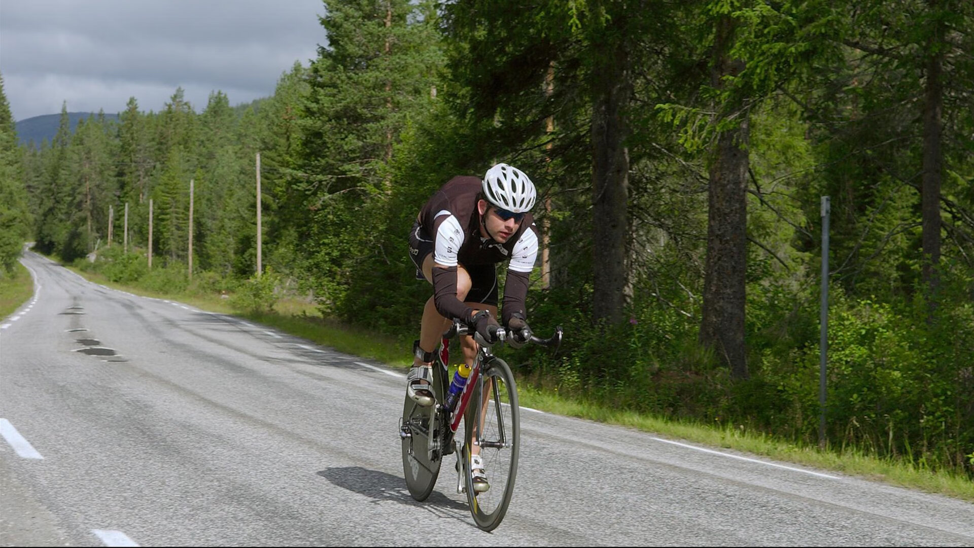 陈梦赛点兑现，AC米兰淘汰曼城晋级四强，主帅激动落泪