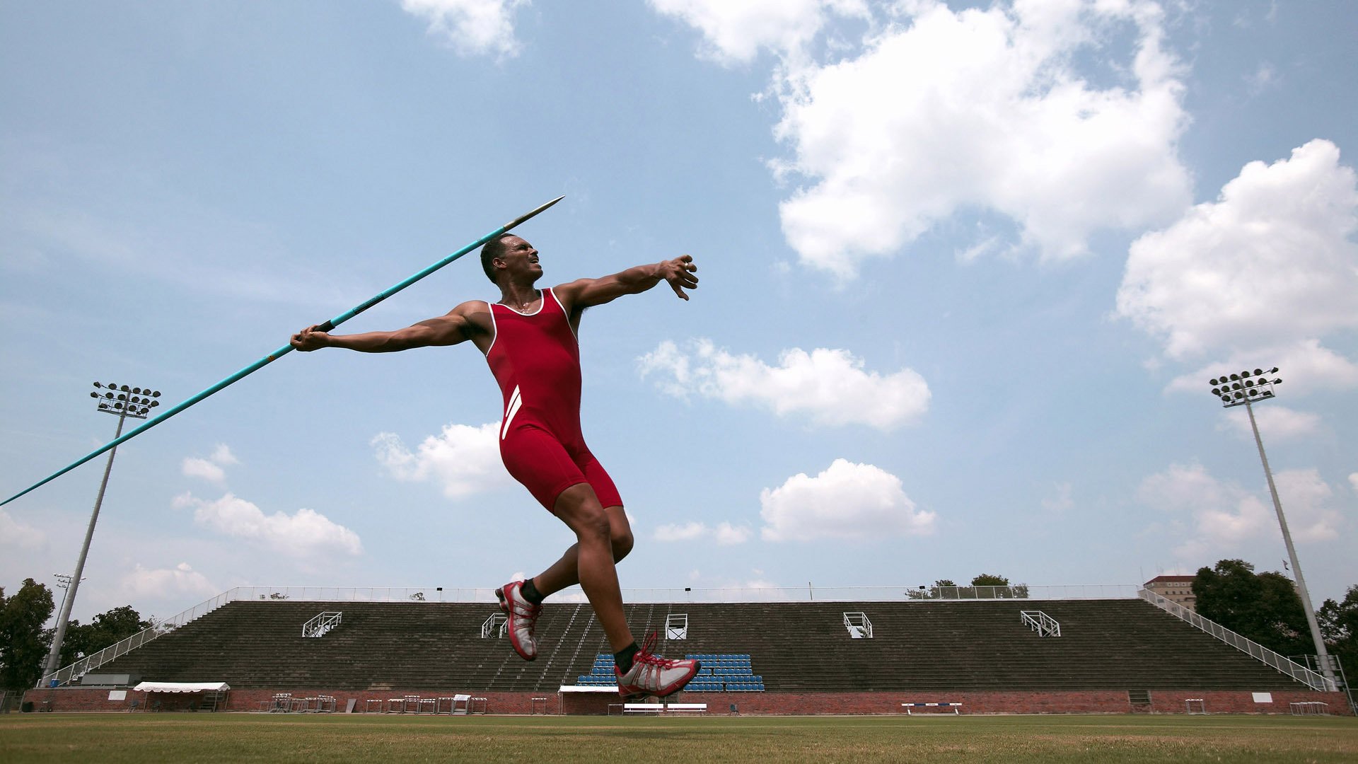 莱万多夫斯基爆冷击败勇士,赛事规则更新引爆全场!